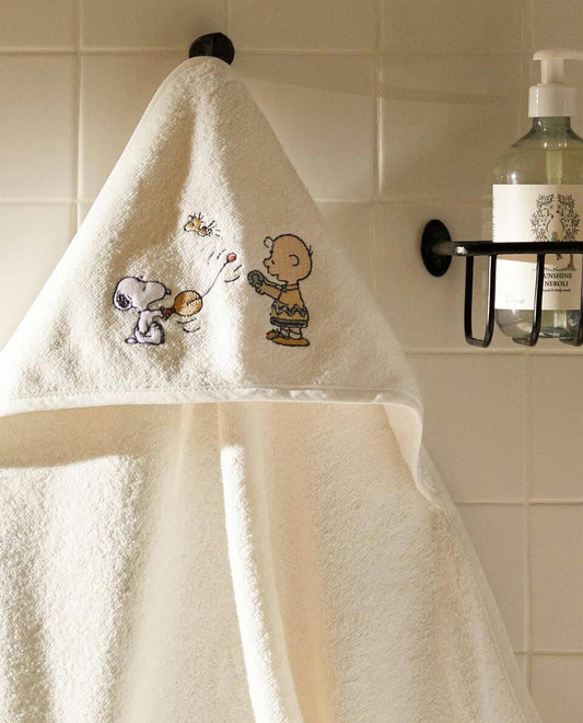 PEANUTS BABY CAPE